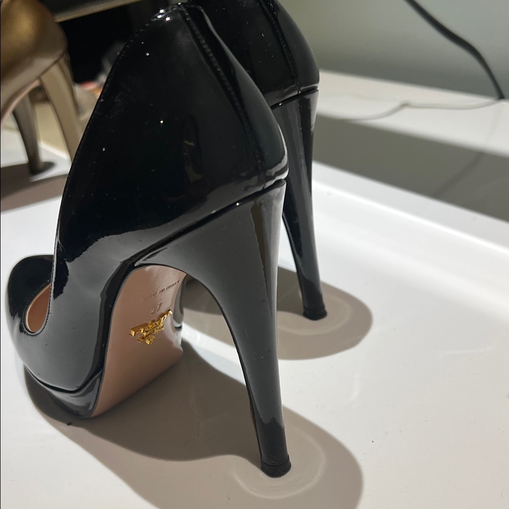 Prada Black Patent Leather Heels - image 2